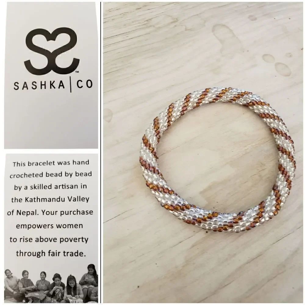 Sashka bracelet, original size, 7" OSFM. Brown and pearlized white.